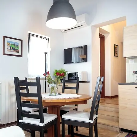 Apartman C52 *